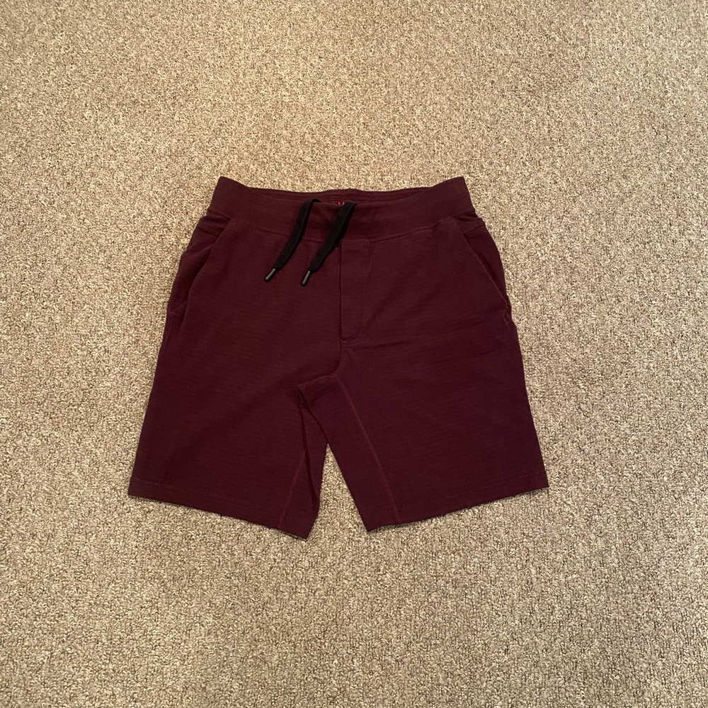 Lululemon Shorts 8 inch inseam FREE SHIPPING